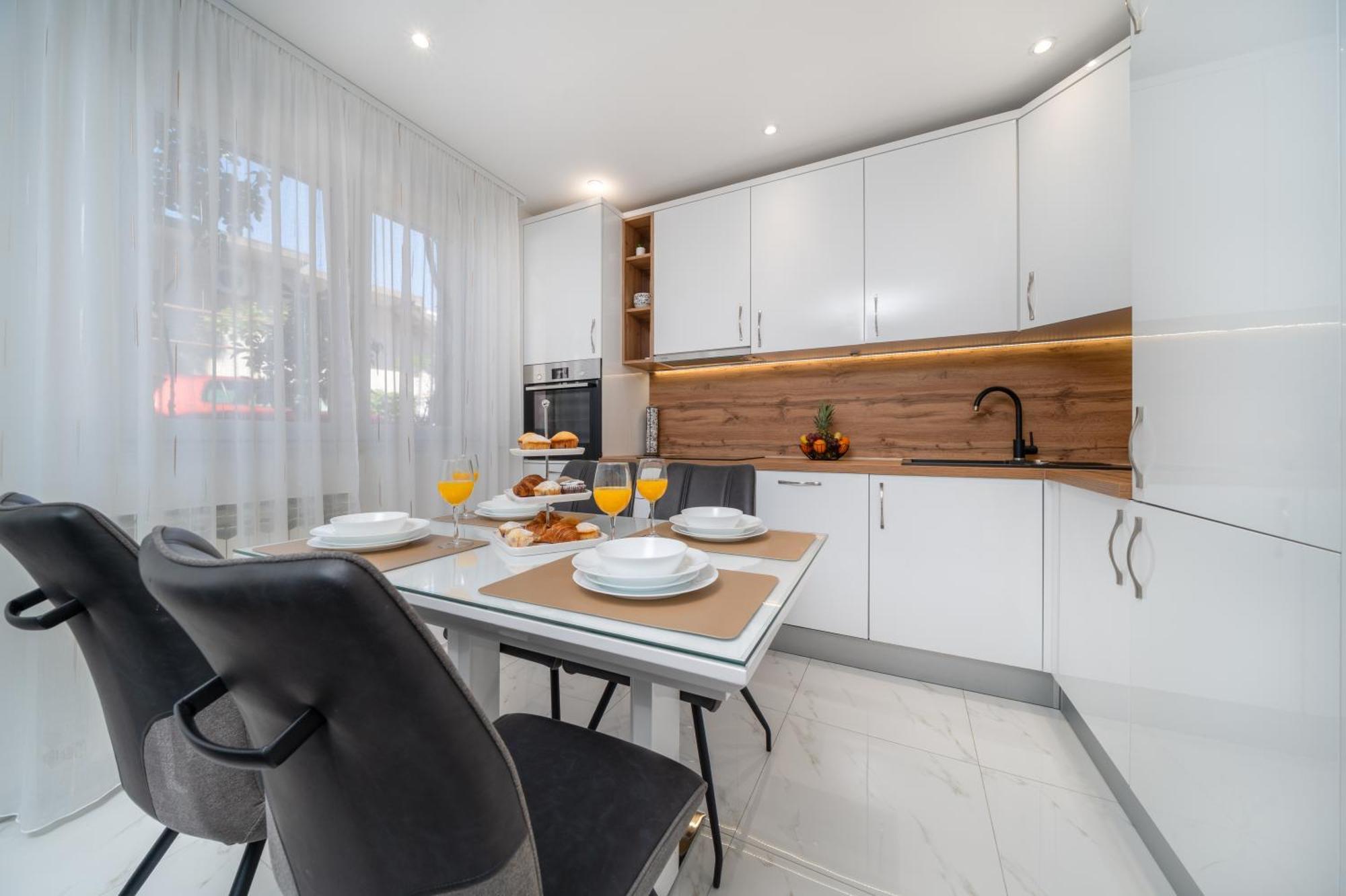 Apartmani Marivo Baska Voda Ngoại thất bức ảnh