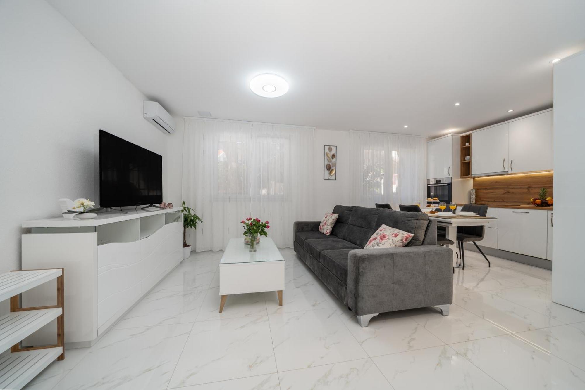 Apartmani Marivo Baska Voda Ngoại thất bức ảnh