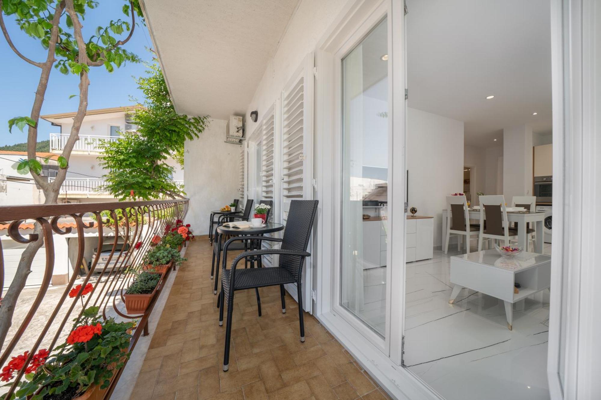 Apartmani Marivo Baska Voda Ngoại thất bức ảnh