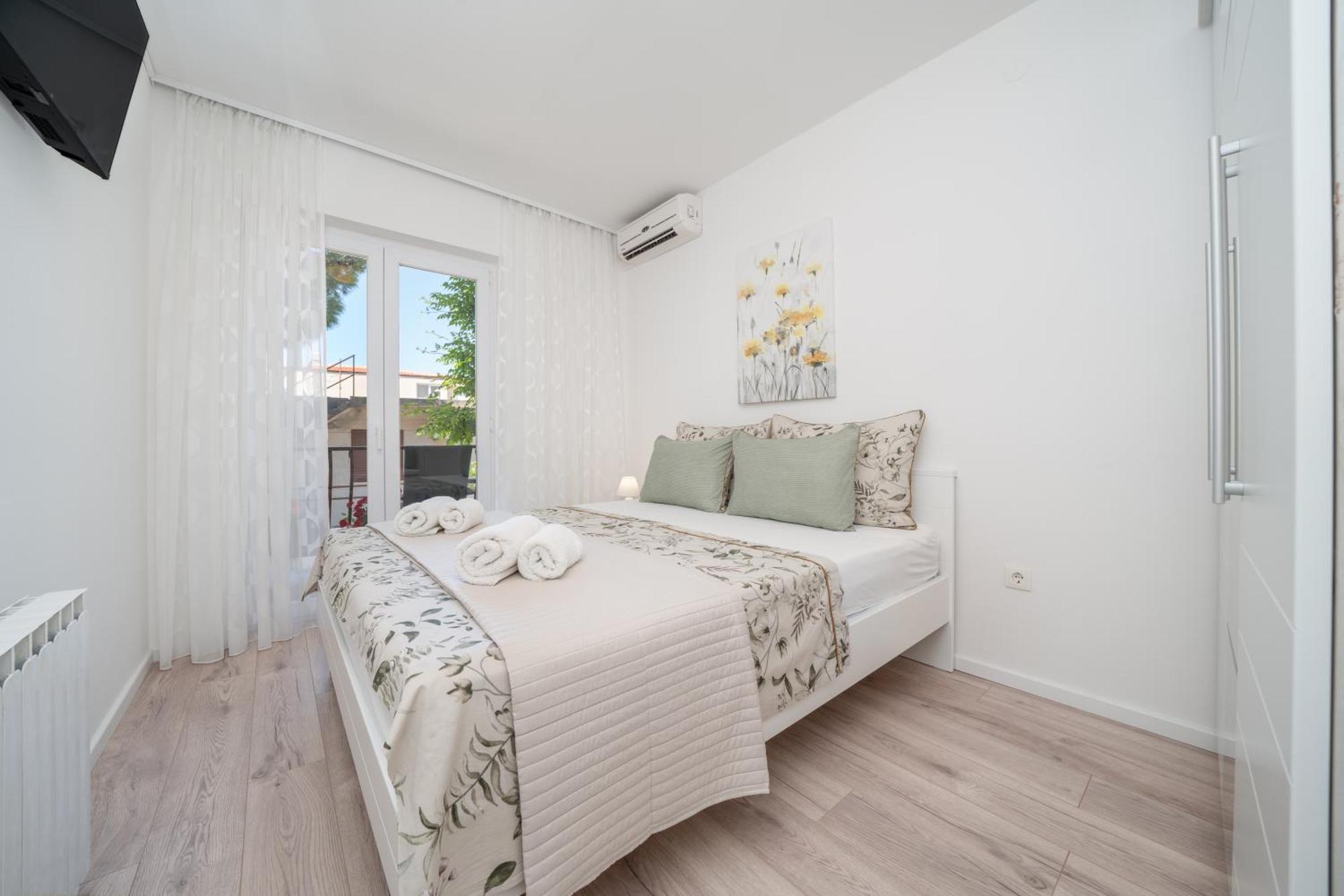 Apartmani Marivo Baska Voda Ngoại thất bức ảnh